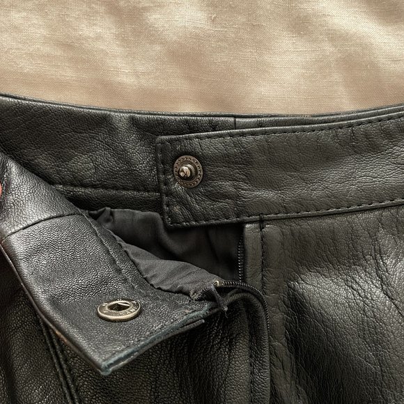 Vintage High Waisted Leather Skirt - Picture 8 of 9